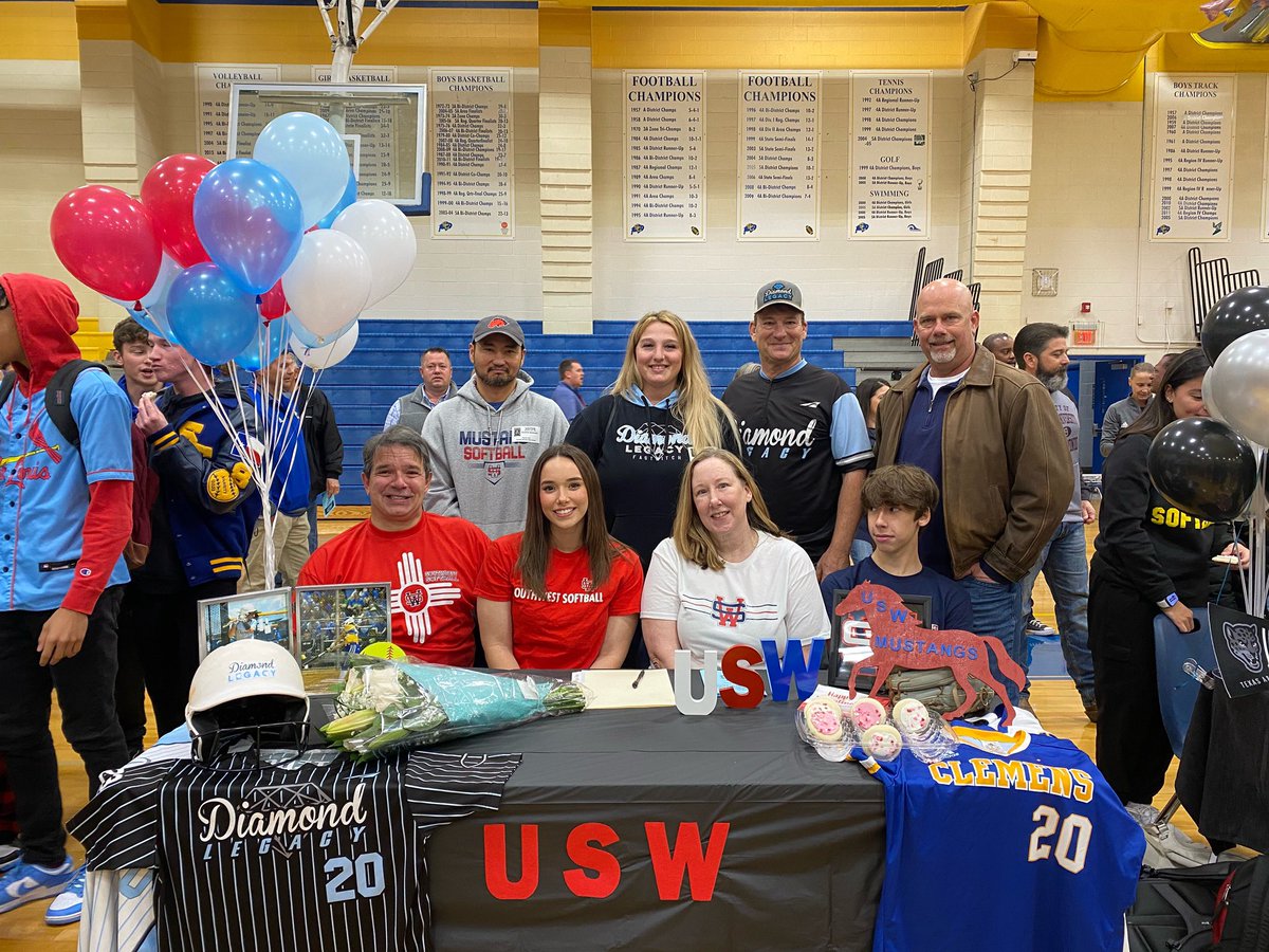 It’s official!! <a href="/coach_petroski/">Chris Petroski</a> <a href="/USW_Softball/">USW Softball 🥎</a> <a href="/usw/">yeah</a>