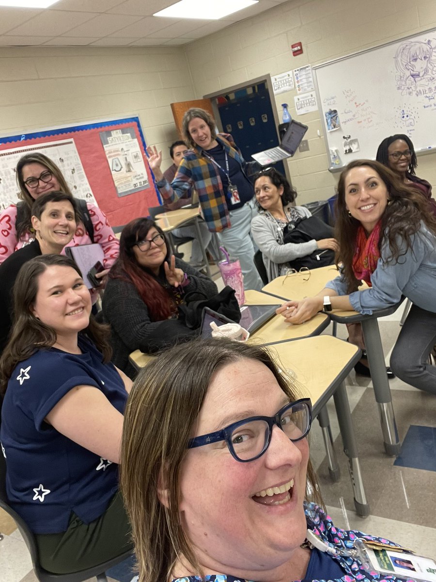 Frau_K_Jones's tweet photo. @LOWLT middle and high school world language rockstars coming together to rate and discuss ideas on this half day! #worldlanguagerocks #proficiencybasedlearning https://t.co/a6u5Jq4l86