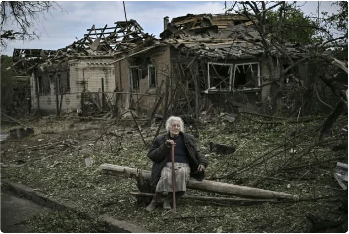 PMannatis's tweet photo. @jmchugh1 @allaboutgold @heatherj750 Roger Waters supports the massacre that the genocidal Putin promotes in Ukraine @SlashWilko @jstavros27 @MsMantha73 @adam837328_ @AidanSi60736421 @omg3lolz @pat_ores77 @JanetHinton01 @cjg2535 @chuletta13 @MabeLepra https://t.co/Aa3uWjZnov