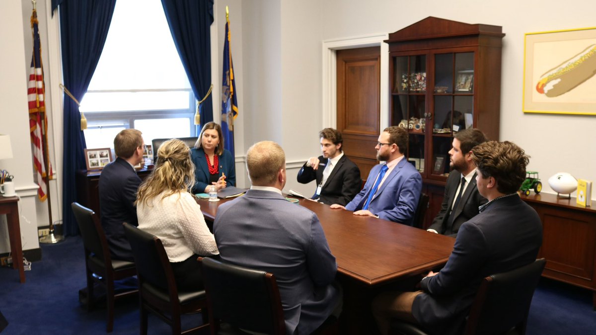 Great to meet with <a href="/MichAgBiz/">MABA</a> to talk about our food supply chains &amp; creating new opportunities for Michigan’s farmers &amp; producers. I’m one of the new members of the Ag Committee &amp; I’m eager to get to work on things like the Farm Bill to support our diverse agricultural economy.