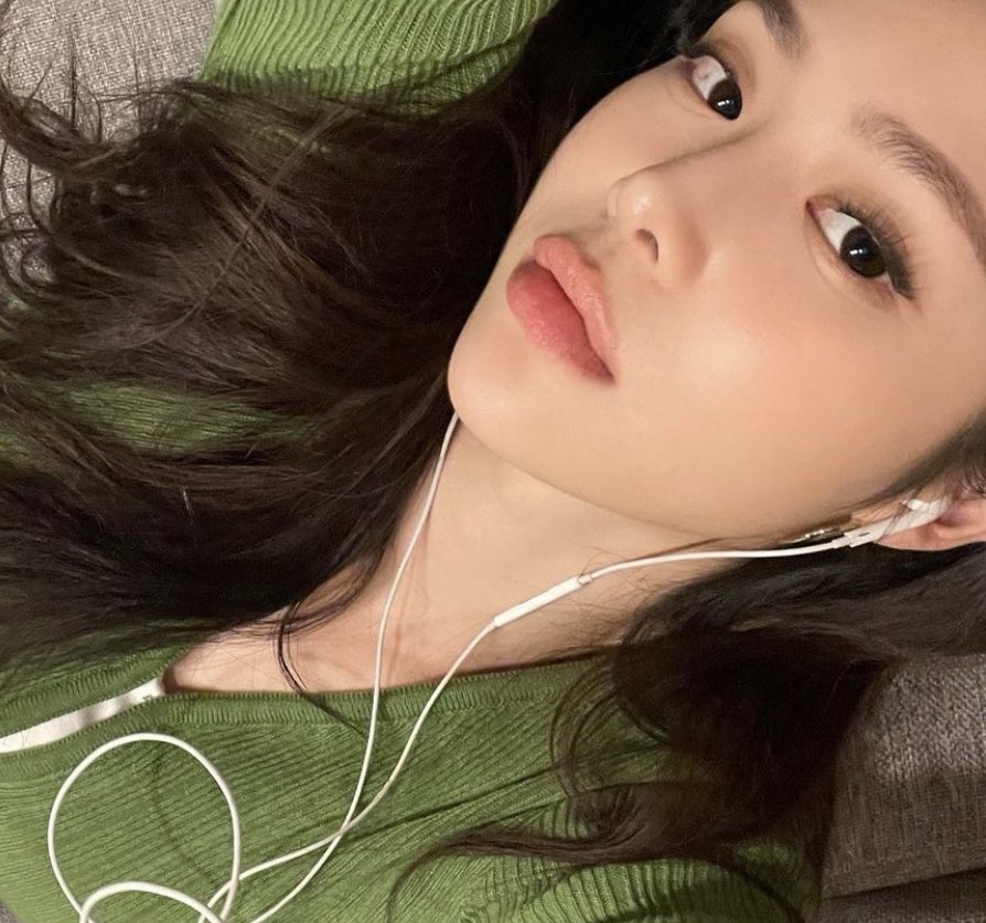 ⠀
⠀── 𝟤𝟥𝟢𝟤𝟢𝟪 𑄹 𝖺𝗍 𝖳𝗈𝗄𝗒𝗈, 𝖩𝖺𝗉𝖺𝗇.

Você piscou e eu apareci no Japão. こんにちは! 
⠀