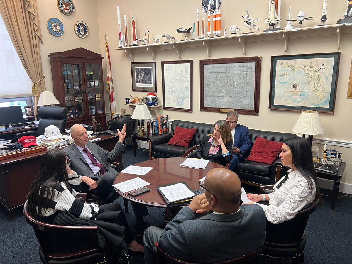 FLCities's tweet photo. Thank you to Congressman Bill Posey for meeting with the FAST team! @congbillposey #FASTFlyIn #FLCities https://t.co/XgNgMycG5K
