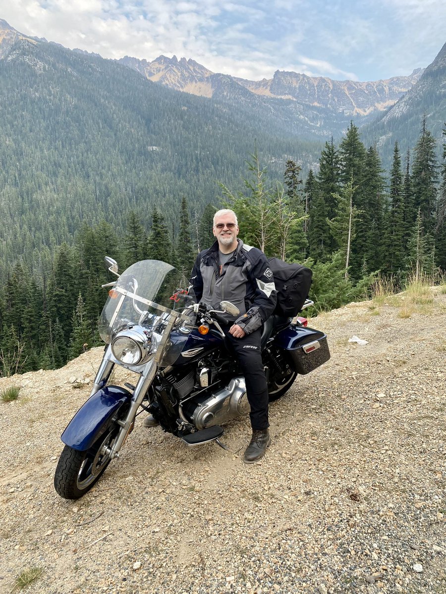 realkarli's tweet photo. My Mom and I have been working on a bill for WA state to require all gyms/athletic centers to have an AED on site as well as up to date training. 3 months ago my dad suffered from a heart attack while working out in his gym with his trainer and didn't survive. 
Link in bio ❤️‍🩹 https://t.co/7sohjCEhEL