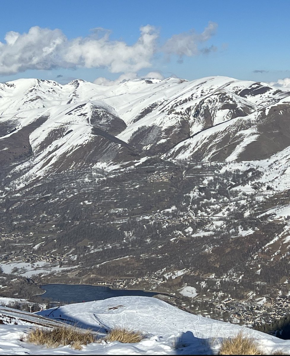corinne_crabe's tweet photo. L’espace #skiderando à @ValLouron créé par le club #transpyros dispose de 3 itinéraires #skiderando au départ de la station #pyrenees #pirineos #aurelouron https://t.co/6Ez7RSgtSn