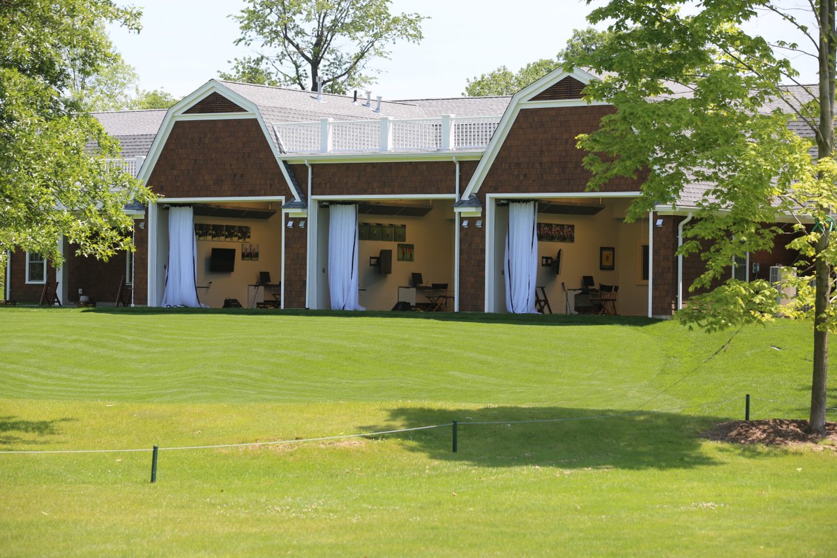 HPRPebbleBeach's tweet photo. The @sagc1888 Apple Tree Performance Center has been honored again by @GolfRangeAssoc.
The state-of-the-art facility was ranked in the top 50 private facilities in the country.
#GRAA #SaintAndrewsGolfClub https://t.co/JOh7oZvZFx