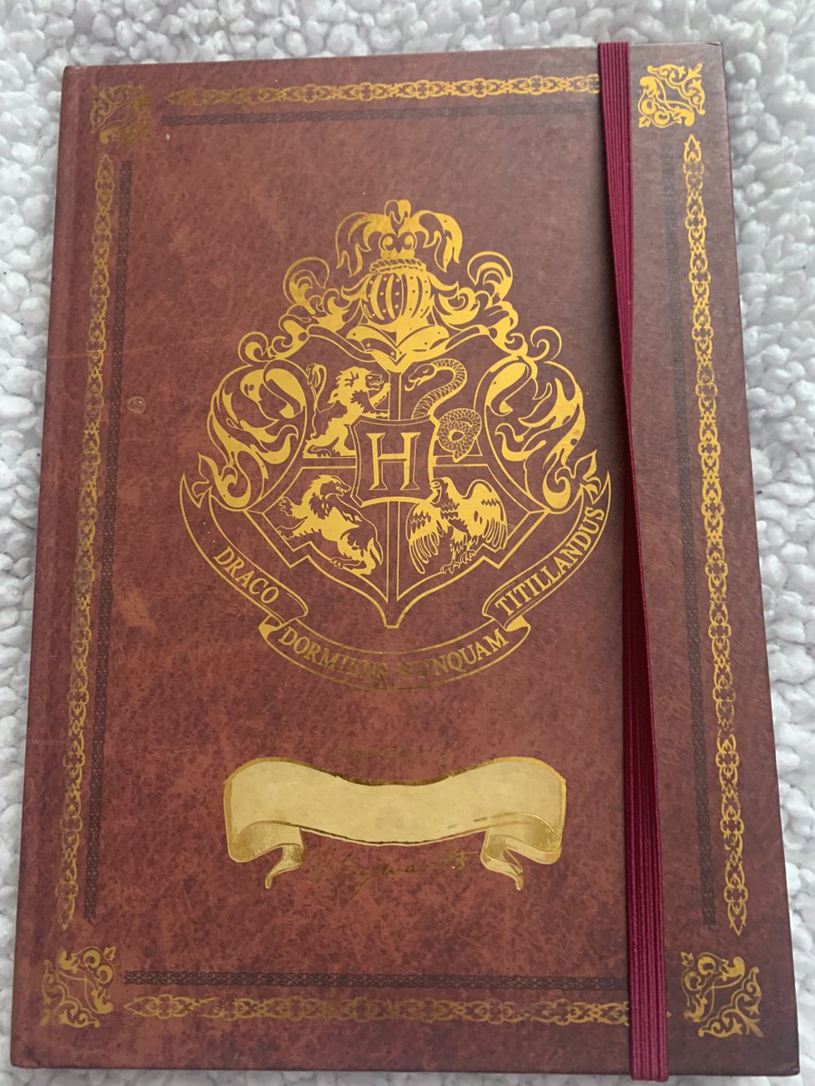 NatalieS157's tweet image. I Am Ready! For Hogwarts Legacy! Gaming Book At The Ready! I Am A Wizard!
☺️😁🥰🤓🎧🎮🪄⚡️🔮🧙🏻🧚🏻‍♀️🧹💜
#GamerGirl #GamerNerd #XboxSeriesX #HogwartsLegacy #DefinitiveEdition #GamingBook #Gryffindor #SuperExcited #LetGo #AmAWizard #TodayIsTheDay