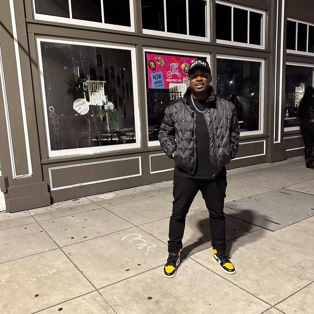TroyLLF's tweet photo. Ask em where the love at… 🏁 You gotta be prepared for the journey, you never know when it’s your time 🤞🏾🏆
.
#FPMG #1015 #27Thirteen #Bthareason #OFMB #bayarea https://t.co/kuBwHZrowJ