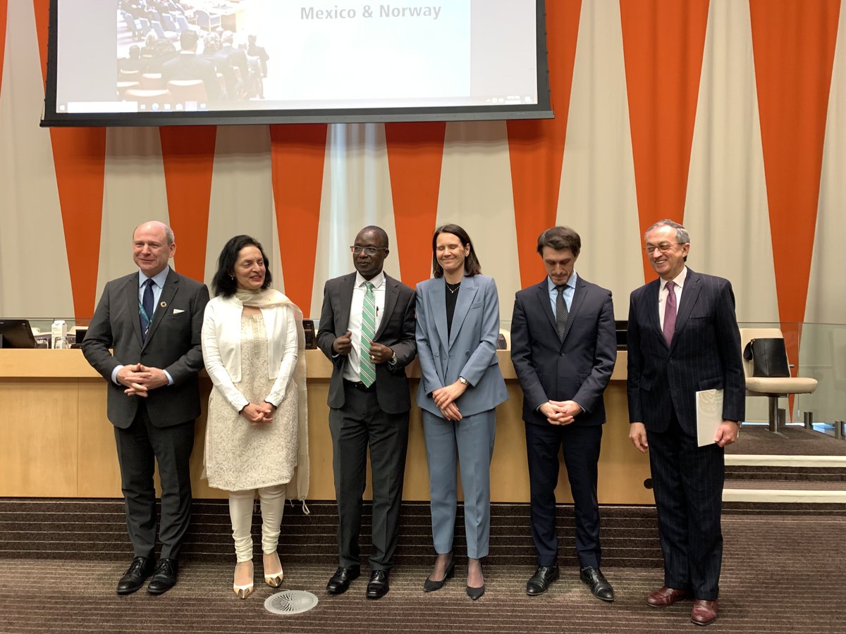 NorwayUN's tweet photo. In a world ridden by conflicts &amp; crises, the @UN Security Council remains highly relevant.

- DPR Ambassador Heimerback🇳🇴 reflecting on the role of the #UNSC at the #UNSCExit briefing with elected members 2021-2022.

Thank you @WFUNA for organizing! 🙏

📺https://t.co/x0uvbyN0xz https://t.co/9PVrIJkGQp