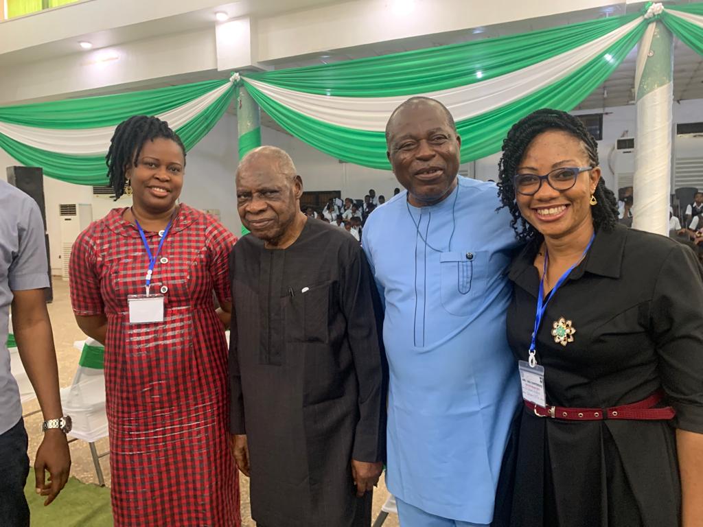 ANGeographers's tweet photo. We are glad to have Prof. Godfrey Ofomata join us today as we present to him a Life time Award. He lectured at the University of Nigeria, Nsukka for 38 years, the last 25 years as a Professor. Thank you for all your contribution to the growth of Geography in Nigeria. https://t.co/ESov4HL9Vt