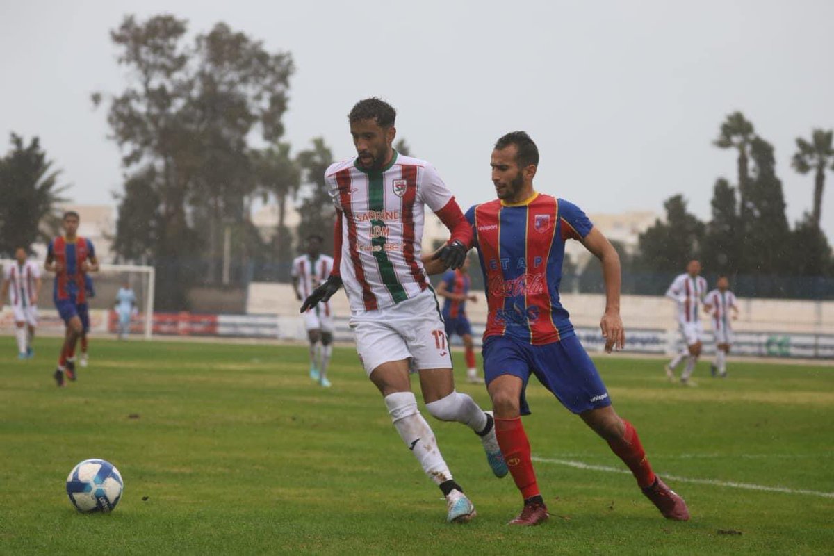 USTataouine's tweet photo. #StadeTunisien2️⃣-1️⃣@USTataouine
Un match qui ne change rien au classement. Nos lions terminent 3️⃣è du groupe. La revue d’effectif de cette après-midi a permis de visionner plusieurs joueurs en manque de temps de jeu ainsi que les nouvelles recrues.
#STUST
#LionsDuSahara 🦁 https://t.co/SLQU5vXzq7