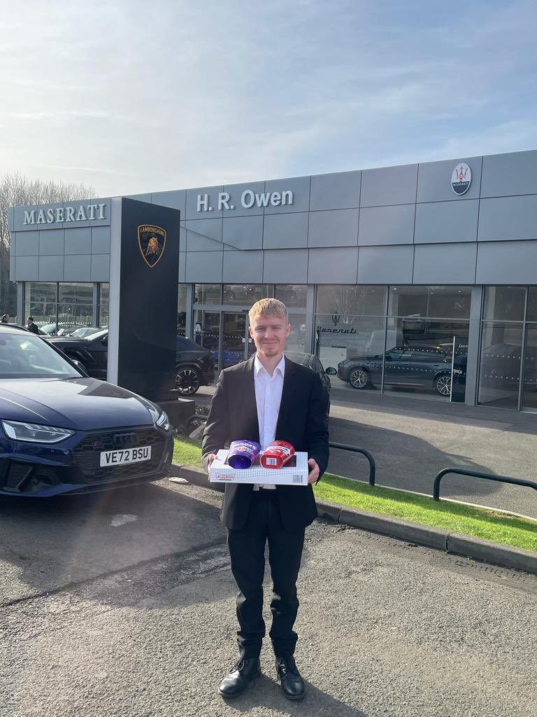 Great day out marketing with <a href="/FlicMrozik/">Flic Holt</a> helping create more business lines to hit our growth targets 🚗 😁<a href="/eracsanders/">Tom Sanders</a> <a href="/katy_erac/">Katy</a>