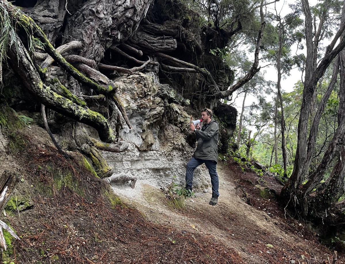 OxfordTephra's tweet photo. Feeling sad our field-trip around Taupō is finished. An epic finale to #IAVCEI2023 … thanks for having us NZ! ✈️😍🌋 #tephratastic https://t.co/bZSuuk2urK