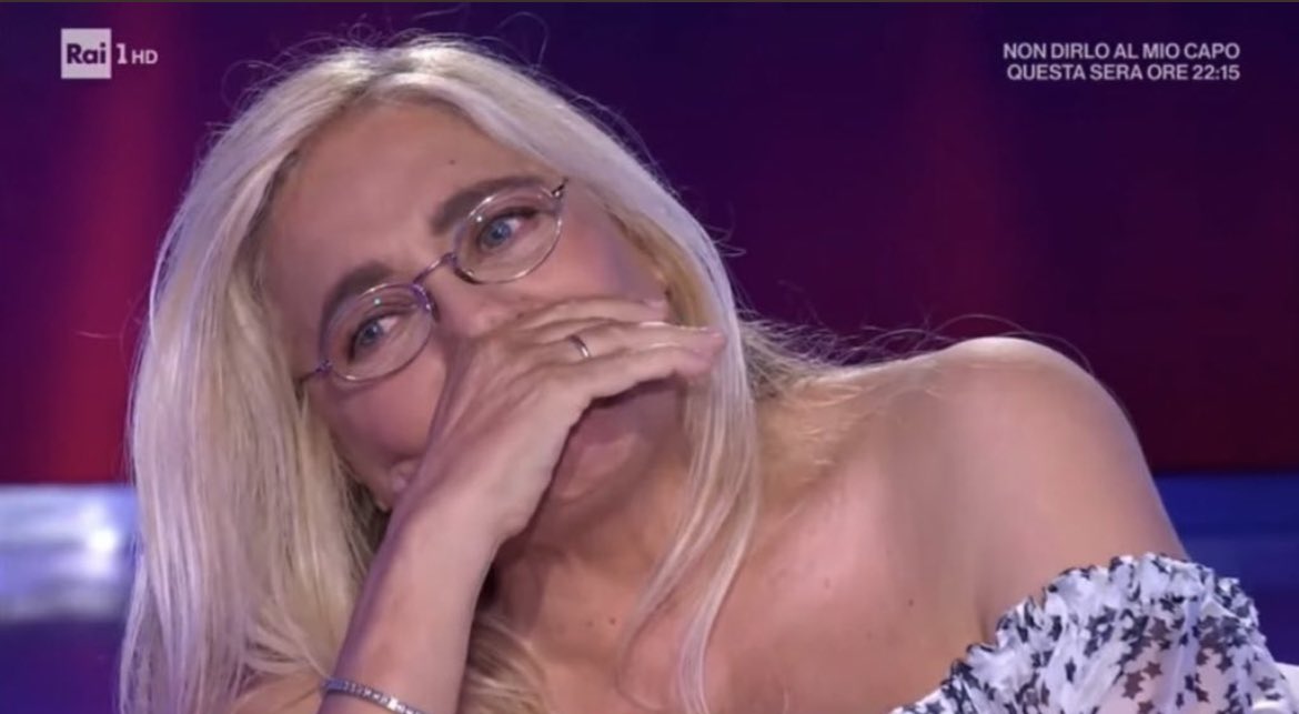 _g_a_i_a_2000's tweet photo. Gli Articolo 31 emozionati che patati

 #Sanremo2023 https://t.co/WBPpAq6zMD