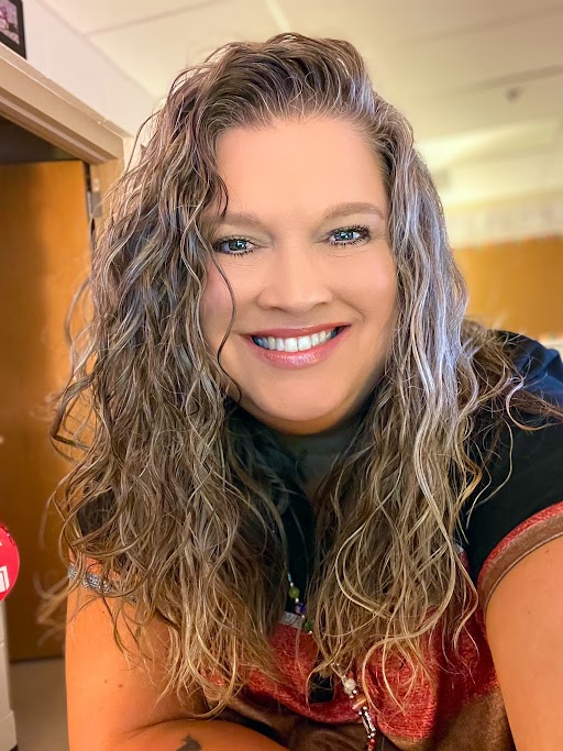 Taft NTHS (@taftnths) on Twitter photo CTE MONTH TEACHER SPOTLIGHT! Ms. Paul is our awesome Graphic Design & Photography teacher. She tried out for the 2000 Olympic softball team and enjoys snacking on Cheeto Puffs. Ms. Paul enjoys making lifelong connections! 📸 <a href="/taftgraphicdsgn/">Taft Graphic Design - JPaul</a> CTE MONTH TEACHER SPOTLIGHT! Ms. Paul is our awesome Graphic Design & Photography teacher. She tried out for the 2000 Olympic softball team and enjoys snacking on Cheeto Puffs. Ms. Paul enjoys making lifelong connections! 📸 <a href="/taftgraphicdsgn/">Taft Graphic Design - JPaul</a>
