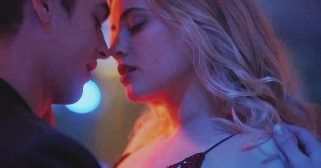 L4NGFORD's tweet photo. a mi josephine se me pone así y me la chapo de una #quedecirles 🤷🏻‍♀️ https://t.co/Hv0oJpokke