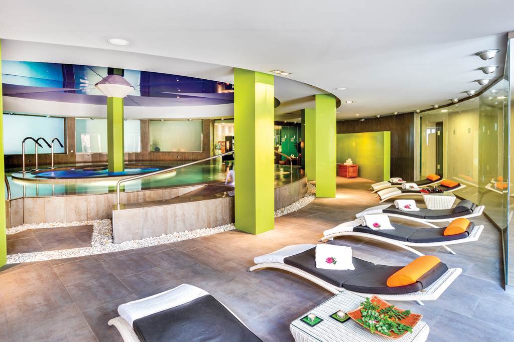 💙💦 June sunshine in Menorca anyone? .. 🧳🌴

✈Stansted
📅10 June 2023
💤7 nights
🏣4*Occidental Menorca
🍴All inclusive

🍉Close to the beach
🍉Fantastic spa

💥£879 per adult based on 2 sharing💥

☎Call me 01733 646316
🖲Message me for more information