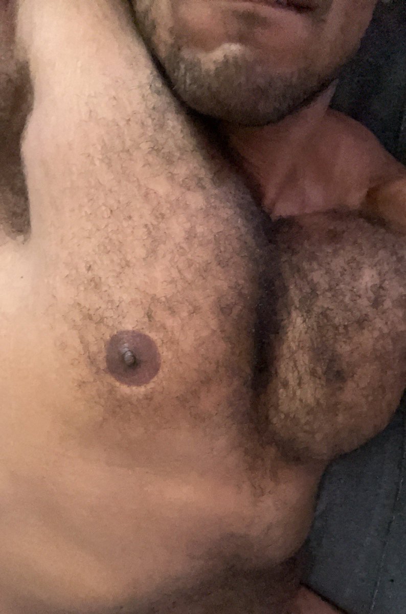 MasculineSissy1's tweet photo. Omg… wtf I need backstory. #WhatHappened #BackStory #CropIt #AreTheyOkay #prettyboyshit https://t.co/MZWyYlgQU2