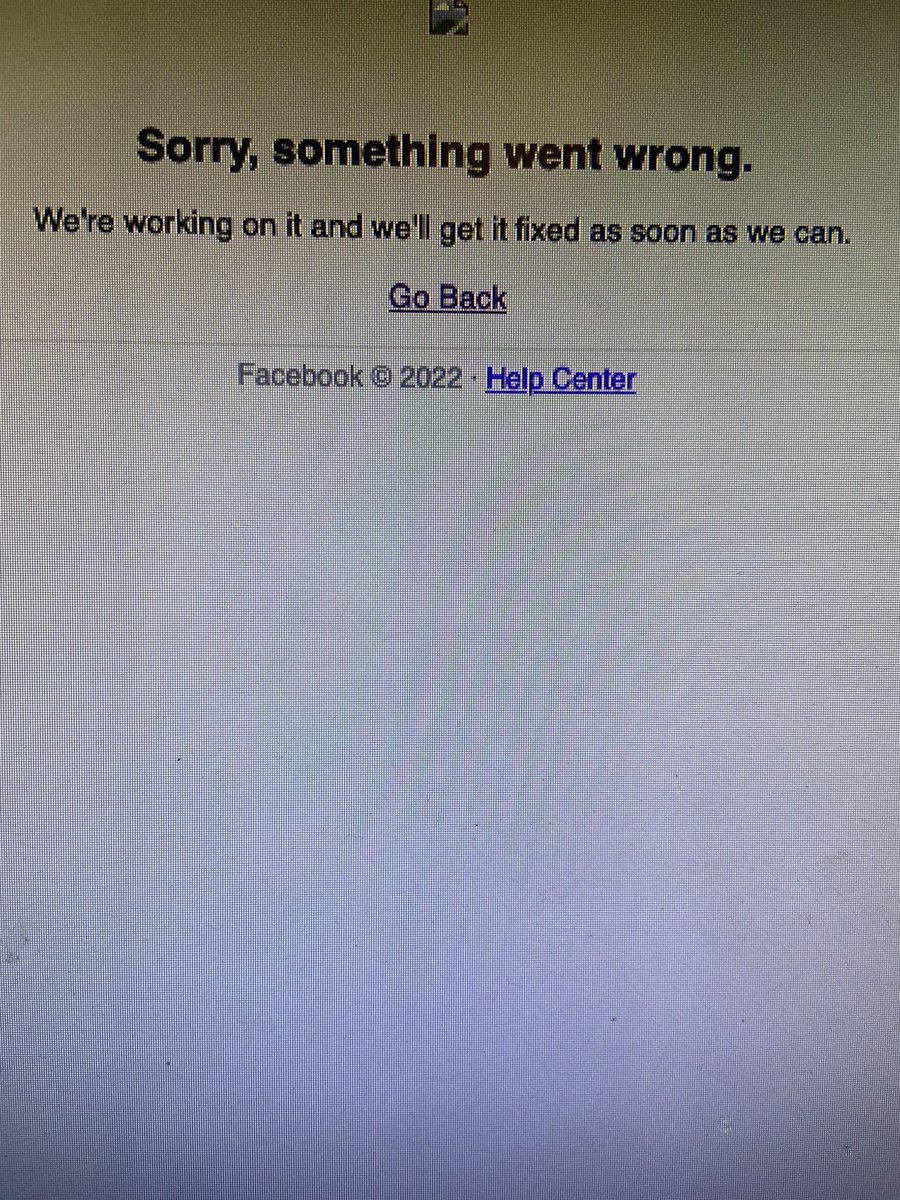 matt_witkos's tweet photo. Everyone go to Twitter and see if #Facebook is down. https://t.co/rlZjJZQkpl