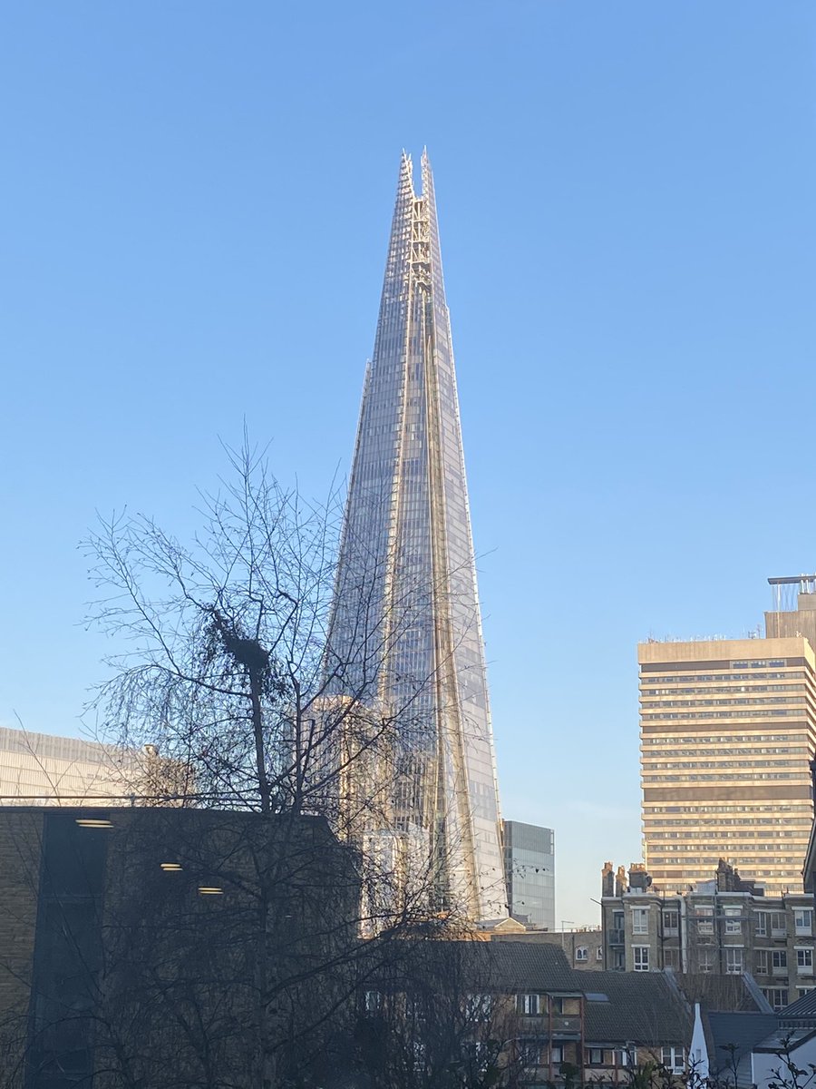 LucyBeltane's tweet photo. A privilege to facilitate with Mark Patterson from @TheKingsFund on @FNightingaleF #CEIF programme. Focusing this incredible group on how to develop EQ, lead compassionately and increase their impact and influence @KarenHarrisonW2 @darzidave @RebeccaTyrrell4 @GemmaStacey10 https://t.co/2GnwZQ6zeF