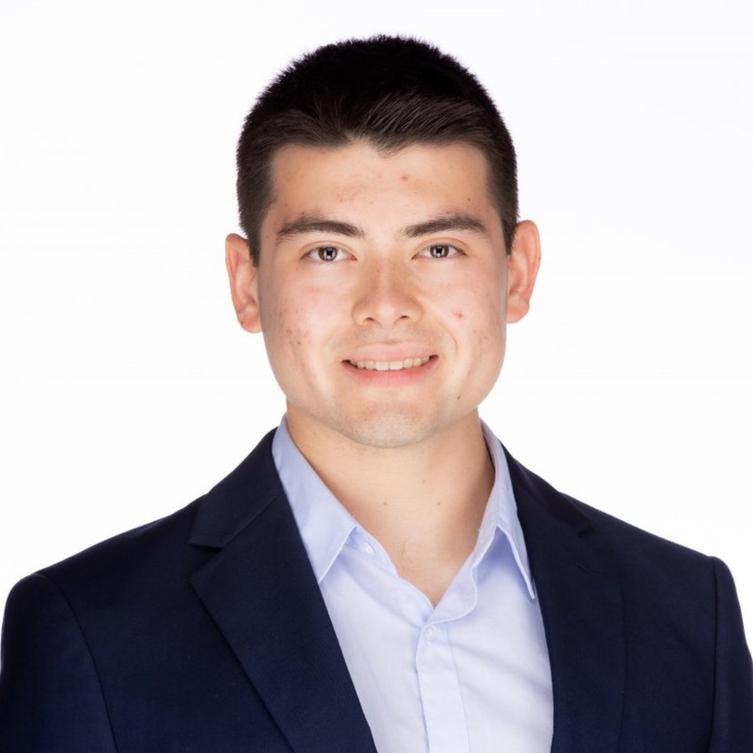 ufippd's tweet photo. The student spotlight for this week is Sebastian Fauré! 

Sebastian is a Computer Science major and philosophy minor on team Fly Bye. His project sponsor is USDA.

Fun fact: Sebastian's family is from Chile!
#ufippd #GatorEngineers 🐊

@UFWertheim @UFCISE https://t.co/bcd8vQGUuU