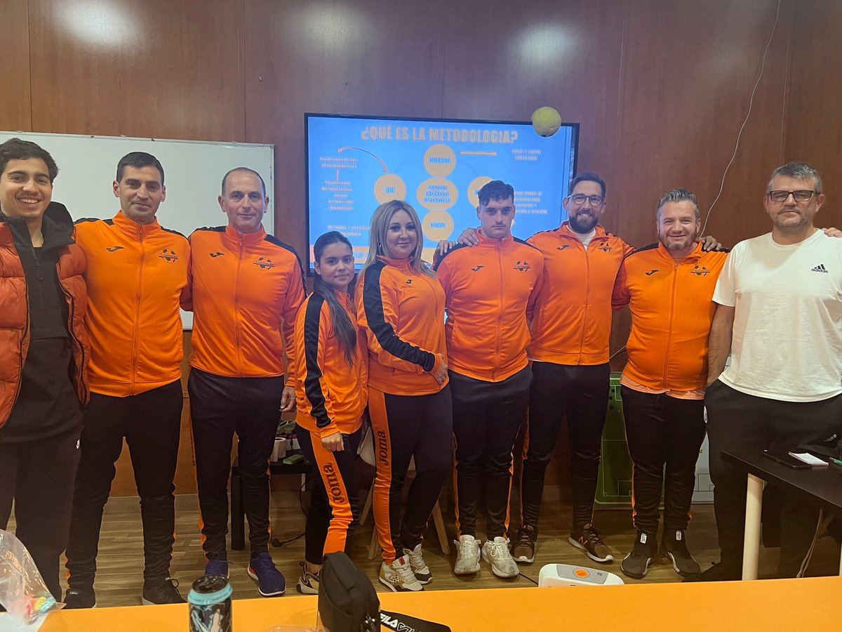 Gracias <a href="/josemizitro/">Josemi Ortiz</a> por hacer esto más fácil,aprender contigo es un lujo,haces que el fútbol nos guste más aún,gracias por tratarnos tan bien,gracias por hacernos sentir que tenemos un hueco dentro de este mundo loco del fútbol