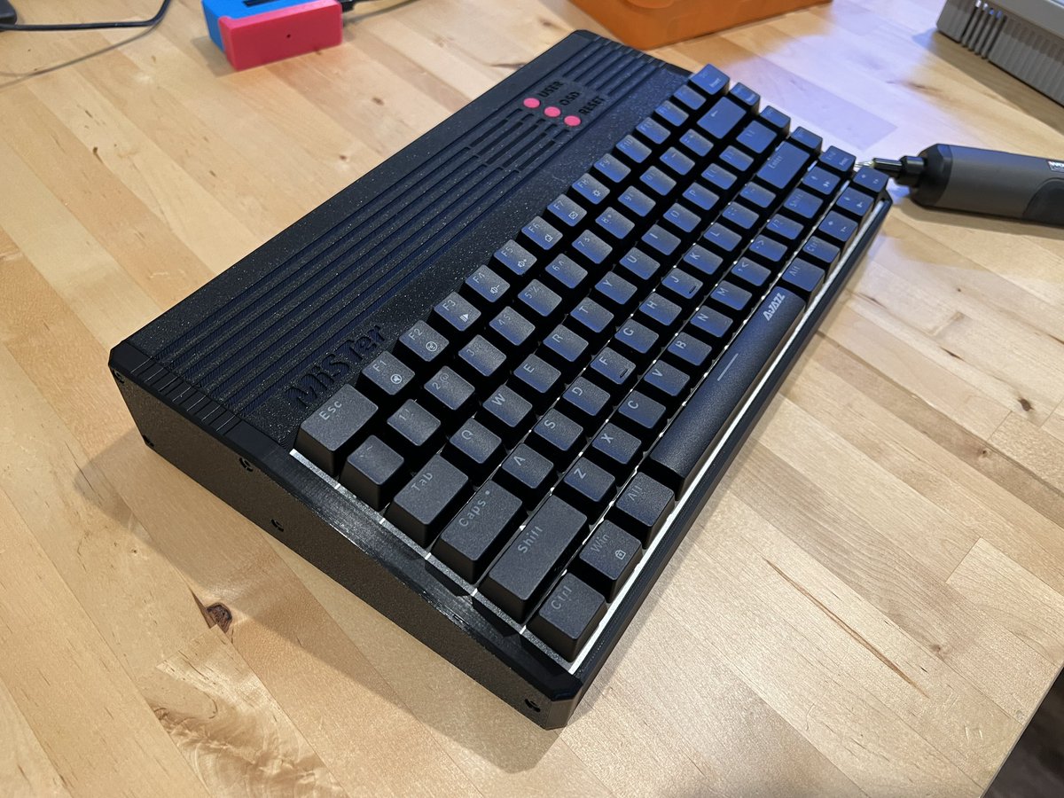 ToddsNerdCave's tweet photo. Coming soon a new #MiSTerfpga case for us retro computer nerds. https://t.co/VnhPIVMQZf