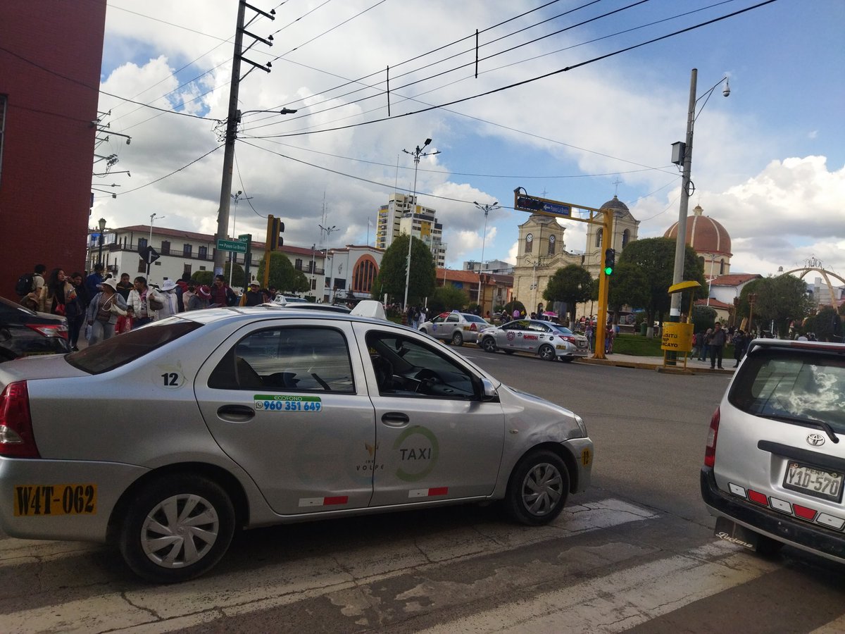 EENTAVIL's tweet photo. En 30 días de gestión del burgomaestre de Huancayo ya se emitieron más de díez resoluciones para nuevas empresas de transporte , gerente de tránsito y transporte Milano Callupe tiene miedo ser denunciado por ello lo emite manifestó a nuestro medió. https://t.co/7tghtTPYd2