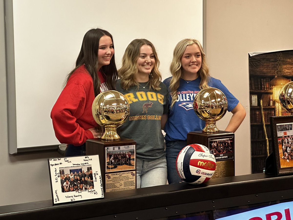 Triple threat in Tom Bean for Signing Day! ✍🏼 🏐

Today three Lady Cats sign NLI’s. <a href="/adams_raylynn/">Raylynn Adams</a> signs with Lubbock Christian, <a href="/WorleyLaramie/">Laramie Worley</a> is headed to Seminole State and Kailey Vick signs with Austin College!

Check out the full story tonight on @KXIITV with <a href="/reedsports/">David Reed</a>