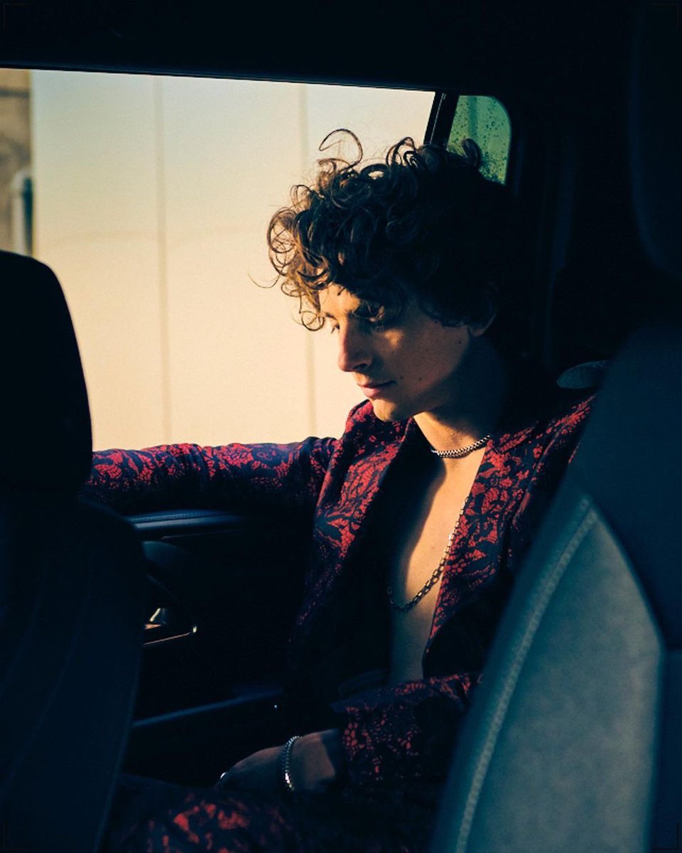 kylieversac's tweet photo. timothée chalamet ????? omfg https://t.co/LHdIP823z0