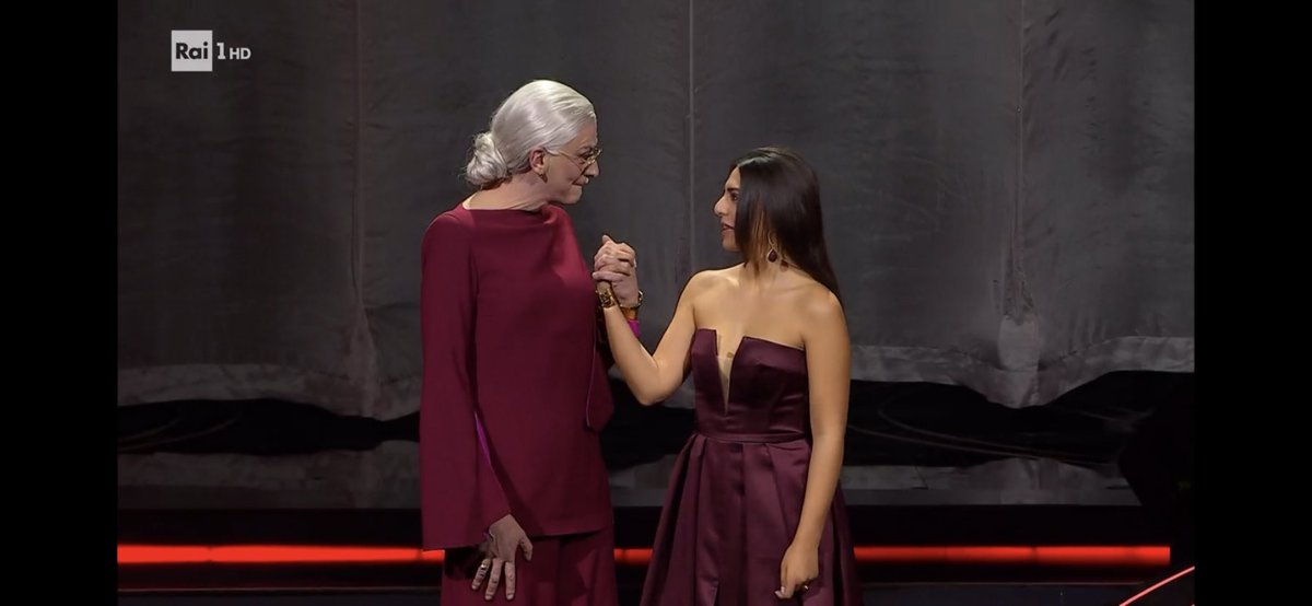 aleferaz's tweet photo. “per la libertà”

sempre ❤️ #Sanremo2023 https://t.co/xS6nn6lJnL