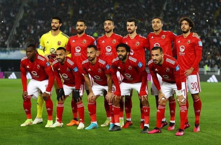الاهلي وصل طموحتنا لدرجه اننا مقهورين 
عشان خسرنا من ريال مدريد وملعبناش نهائي الكأس
شكرا يابطال شرفتونا❤️🦅
