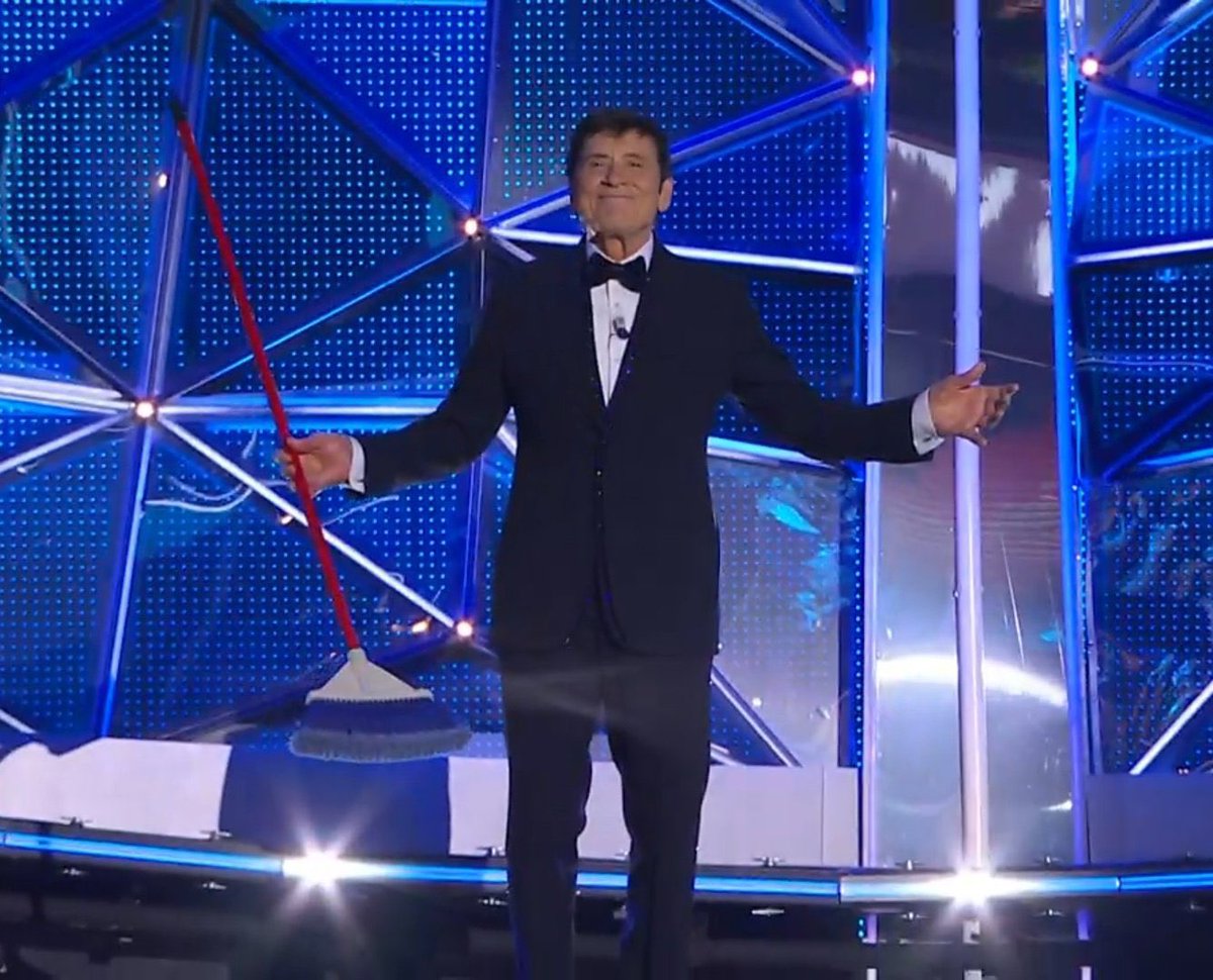 touchmysoulyet's tweet photo. #Sanremo2023 

Lazza con cenere, Olly con polvere.

Gianni Morandi https://t.co/EQQjL7uMkB