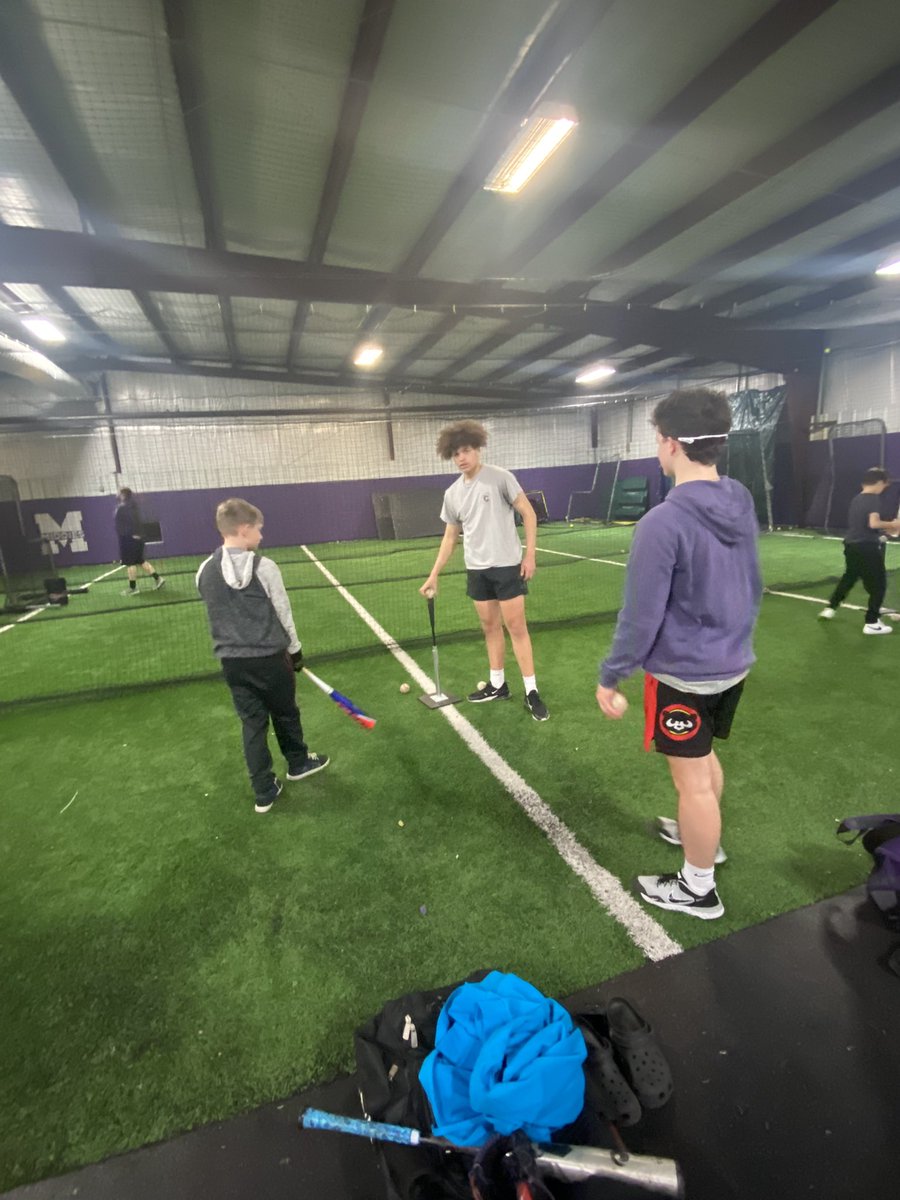 middiesbaseball's tweet photo. It was great to have our future Middies in the facility with us tonight! The future is bright! #Exit32 https://t.co/n8vB80Vil4