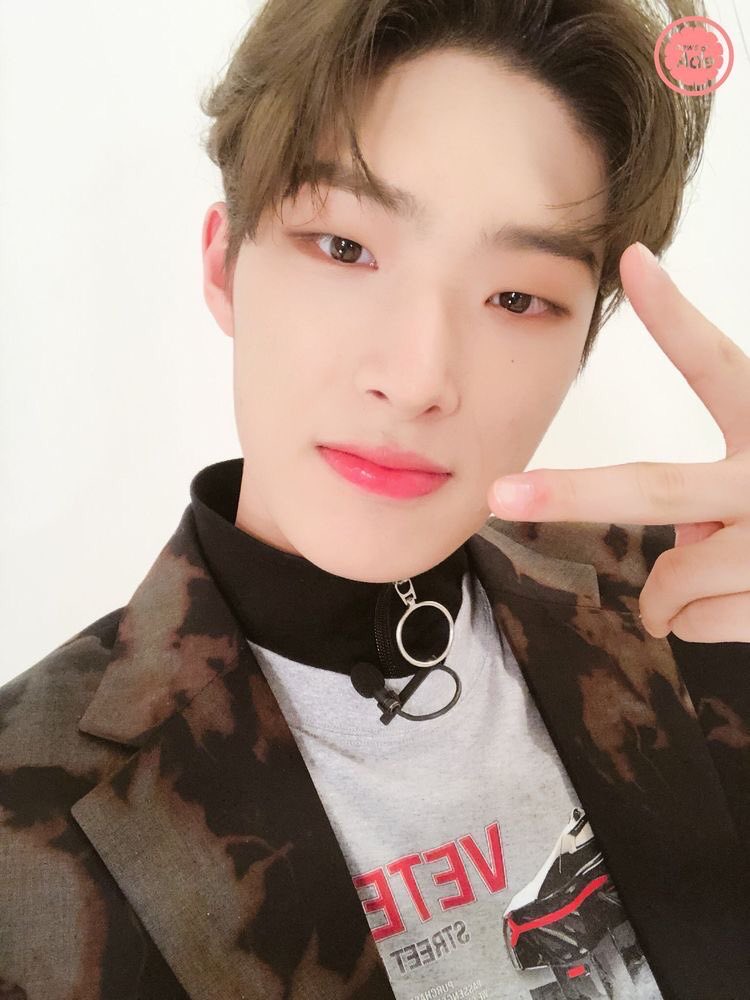 daily mingi selca! (@mingiselcas) on Twitter photo 