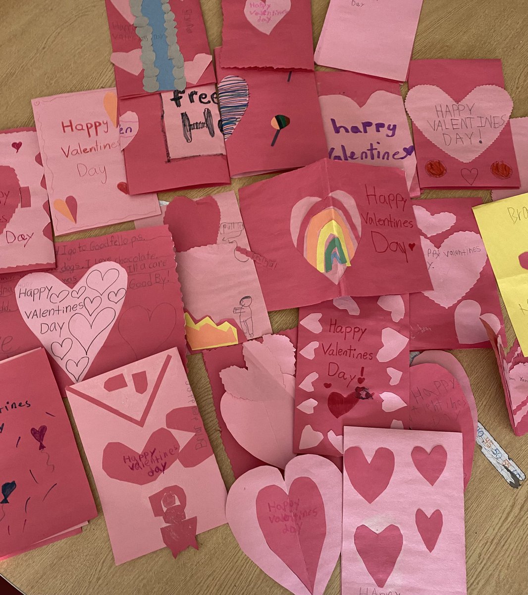 Ss practiced their letter writing skills and helped spread some Kindness by making Valentines cards for the residents of Lakeside Retirement &amp; Sandycove Acres❤️ <a href="/GoodfellowPS/">Goodfellow P.S.</a> Happy Valentines Day!