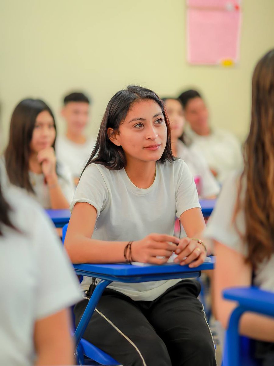 Ministerio de Educación on Twitter "En el Centro Escolar Alfredo