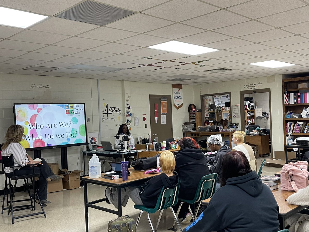 Thank you to our business partner, Regina Holden, owner of Tiny Textures for speaking to our #Cosmetology students for  @SkillsUSAVA #PartnerDay! #CTEMonth #NewHorizonsCTE #BoldlyPartnering #WeAreNewHorizons 
@NHREC_VA