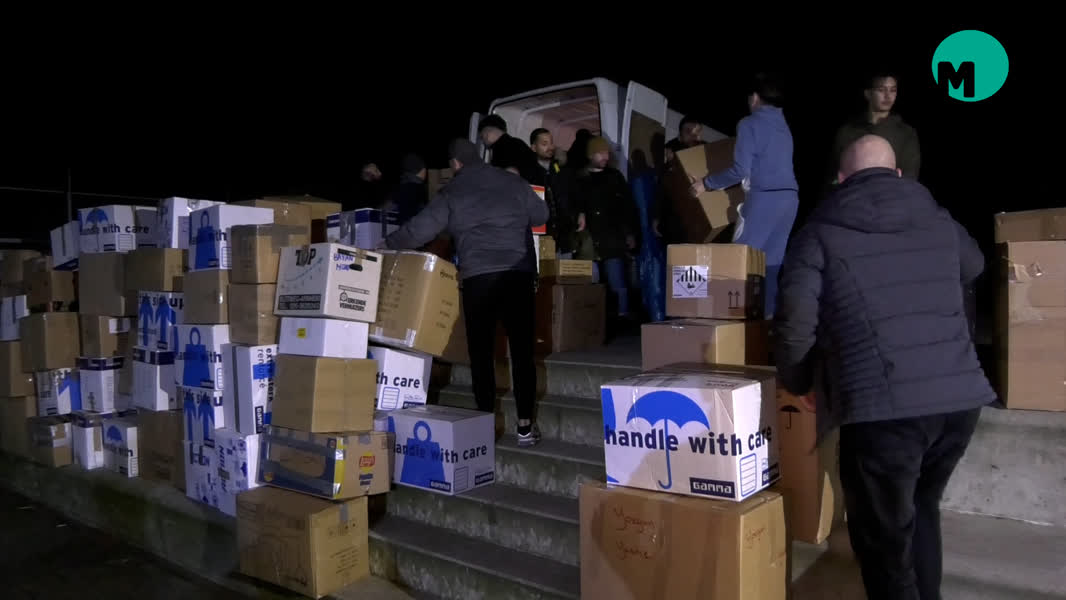Bij Turkse moskee in Veghel komt enorme hulpstroom op gang - omroepmeierij.nl/omroepmeierij/…