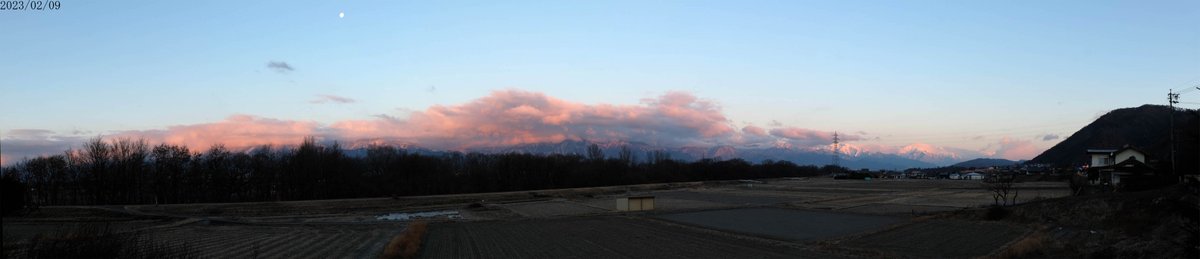 pasoconsoudan's tweet photo. 今朝の安曇野 02/09
#安曇野 #常念岳 #有明山 #北アルプス #azumini https://t.co/yT1V455AMb