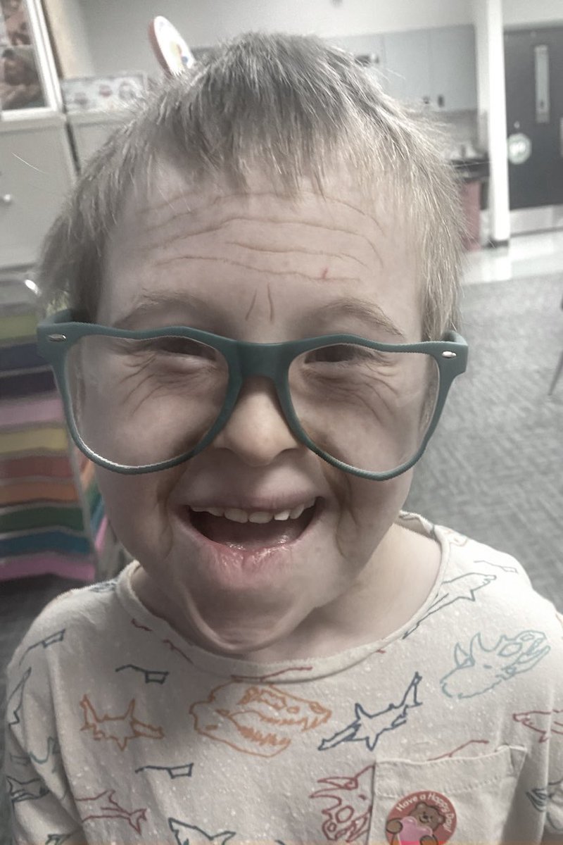 OURSTARS_WLES's tweet photo. We enjoyed celebrating being 100 days smarter! Several of my students have clearly aged, must be from all of our fun 100th day of school activities we took part in! 🤣 @WillisLaneES #KISD100thDay https://t.co/0clkGw7R34