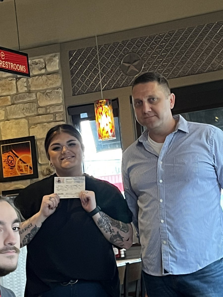 okcayla2305's tweet photo. My very first culinary day! Learned some new tips and tricks, was able to teach someone else, and got some amazing feedback and coaching from all HOH leaders in the area! #adkinskrewe #culinaryday #HOHrocks #trainingmatters Thank you @Josey1795 for hosting! https://t.co/SIKsBO8rKN