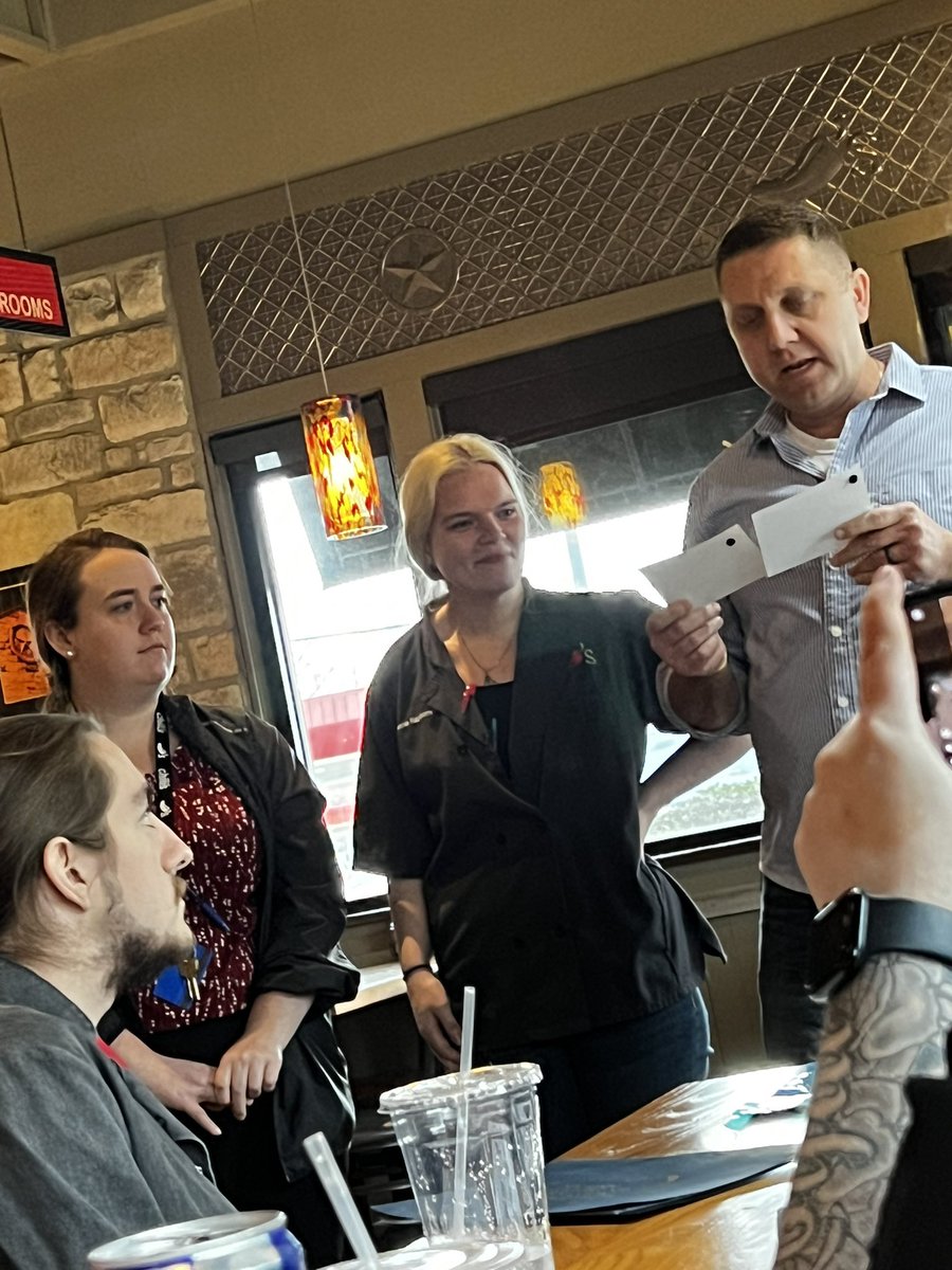okcayla2305's tweet photo. My very first culinary day! Learned some new tips and tricks, was able to teach someone else, and got some amazing feedback and coaching from all HOH leaders in the area! #adkinskrewe #culinaryday #HOHrocks #trainingmatters Thank you @Josey1795 for hosting! https://t.co/SIKsBO8rKN