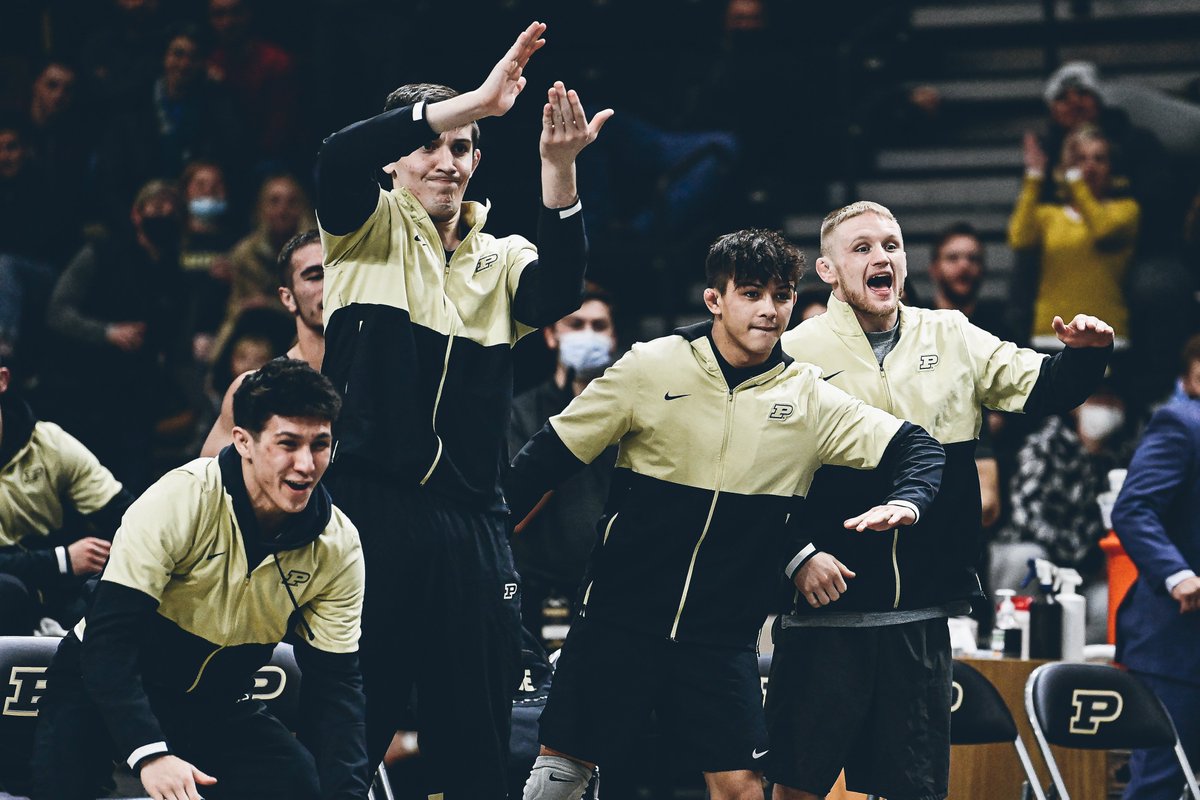 𝐆𝐨𝐨𝐟𝐲. 𝐅𝐮𝐧𝐧𝐲. 𝐆𝐨𝐨𝐝 𝐟𝐫𝐢𝐞𝐧𝐝.

"Koop always knows how to make others smile." No one better to kick off our celebrations as we countdown to Senior Day on Sunday. Always appreciate your laughs <a href="/2Loehr/">koop</a> ! 

#ThankYouSeniors👏 | #BoilerUp🚂