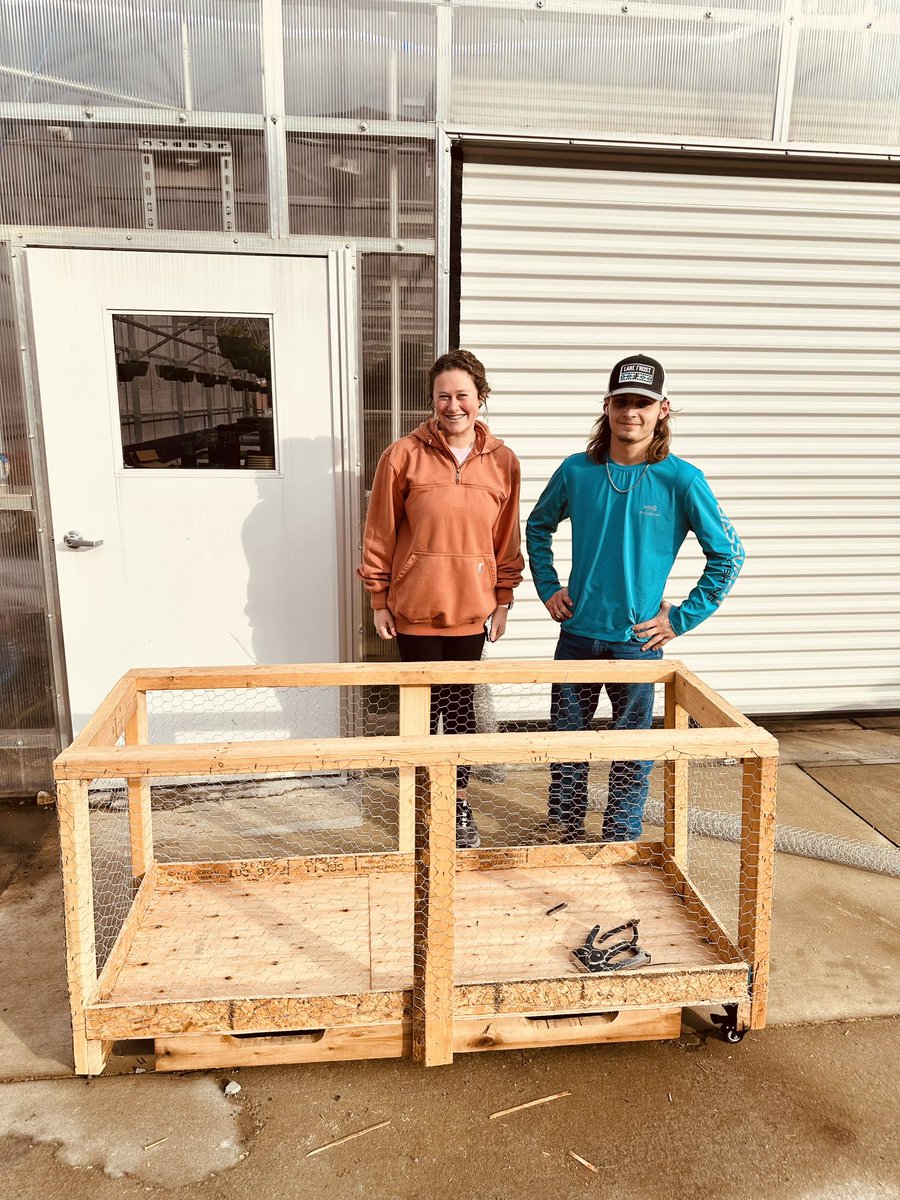 AshElliott0923's tweet photo. So proud of Dawson and Karlee. They took scraps from a couple of old pallets and made a brooder box for our new baby chicks for when they are a little older. These kiddos amaze me everyday! https://t.co/9O9WYVirzB