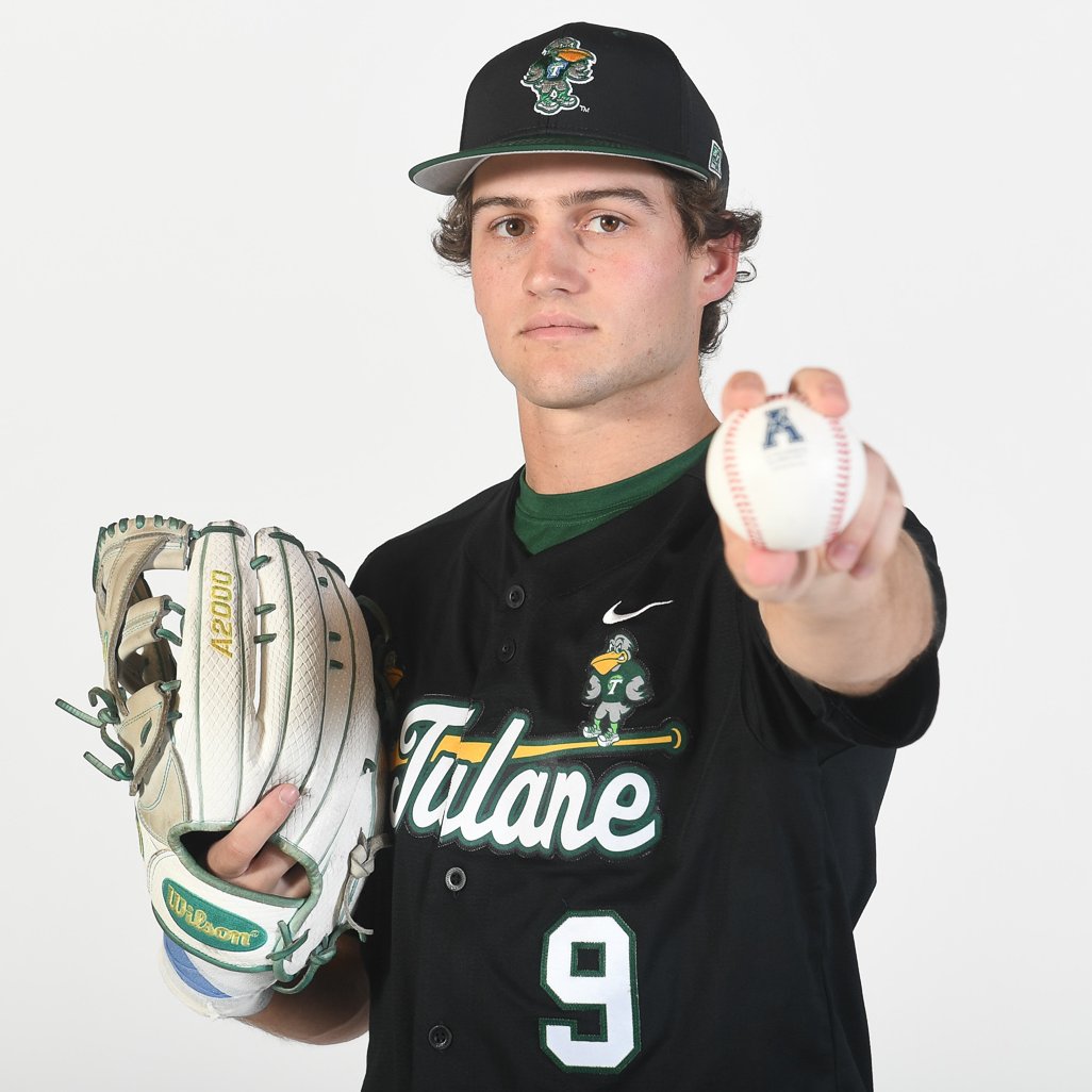 GreenWaveBSB's tweet image. Lil&apos; whoadie ready to run it back in 9⃣ Days. 

#RollWave 🌊⚾️ | @jakelap9