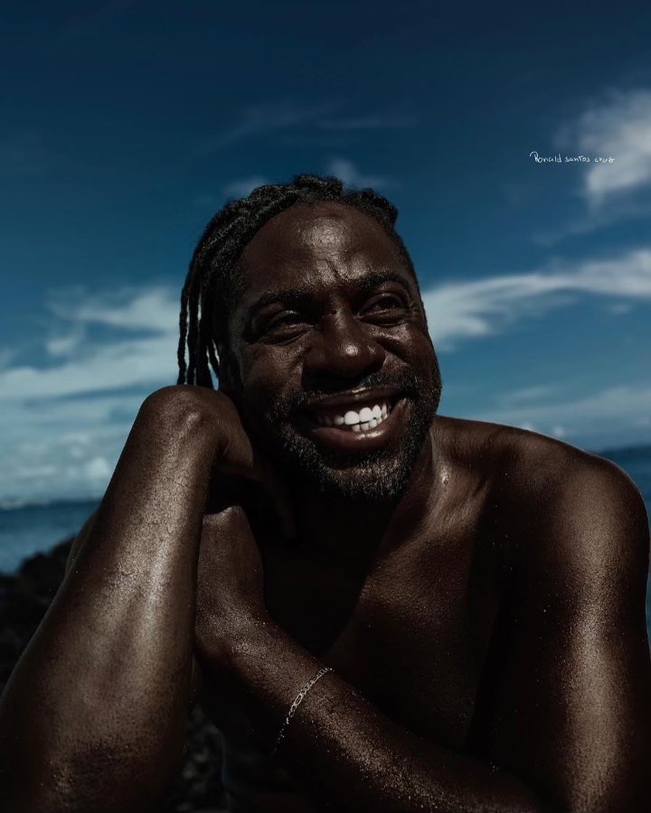 Acompanho o trabalho do @oRonaldphotos a um tempo, e ele faz um trabalho muito especial com luzes e fotografia, cheio de sensibilidade.

Na minha passagem por Salvador, aproveitei para fazer algumas fotos. ❤️