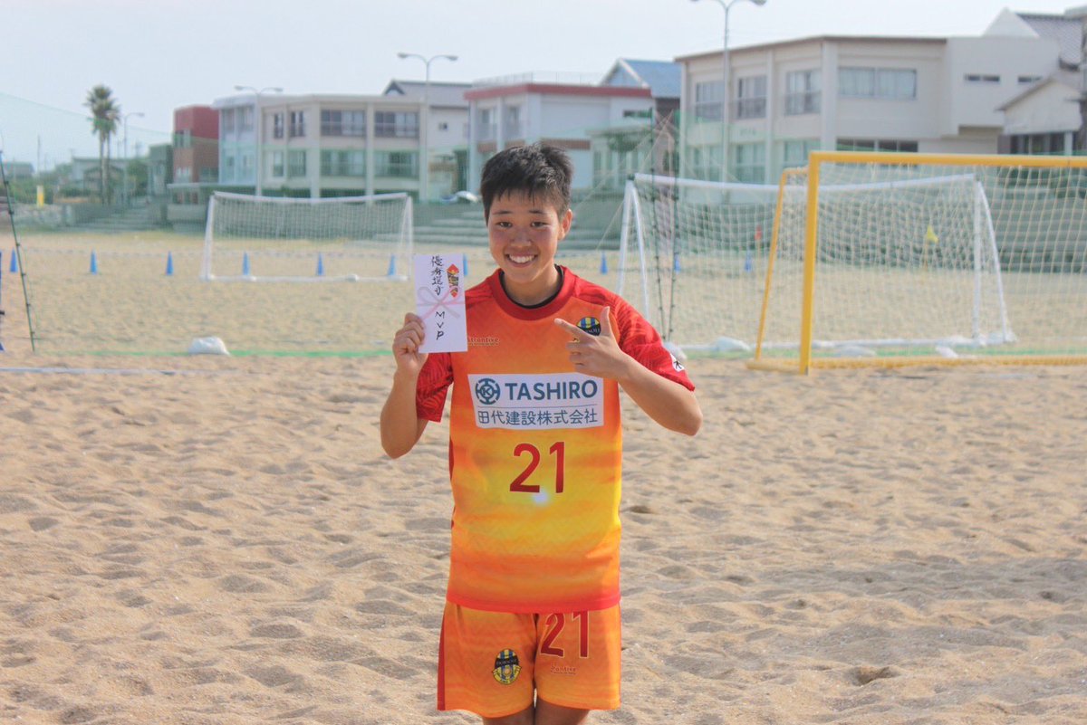 dorsole2011's tweet image. 2022全国大会の得点王！！
ドルソーレヴィーナス
大分県大分市出身
No.21BOSSレイリー（小野伶莉）選手

今年も得点王になれるのか⁈
皆様、BOSSレイリーの応援よろしくお願い致します🔥🔥🔥