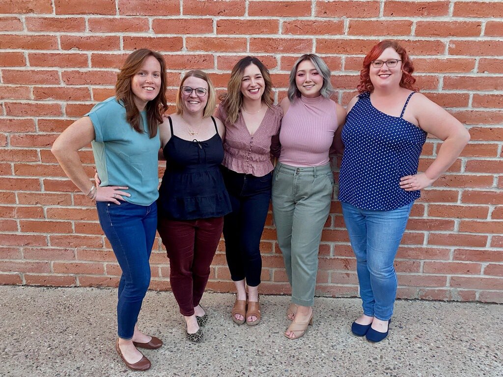 IamMsPierce's tweet photo. Well lemme tell you—teacher friends turned full blown real life friends are the best. https://t.co/radOgXQFPf