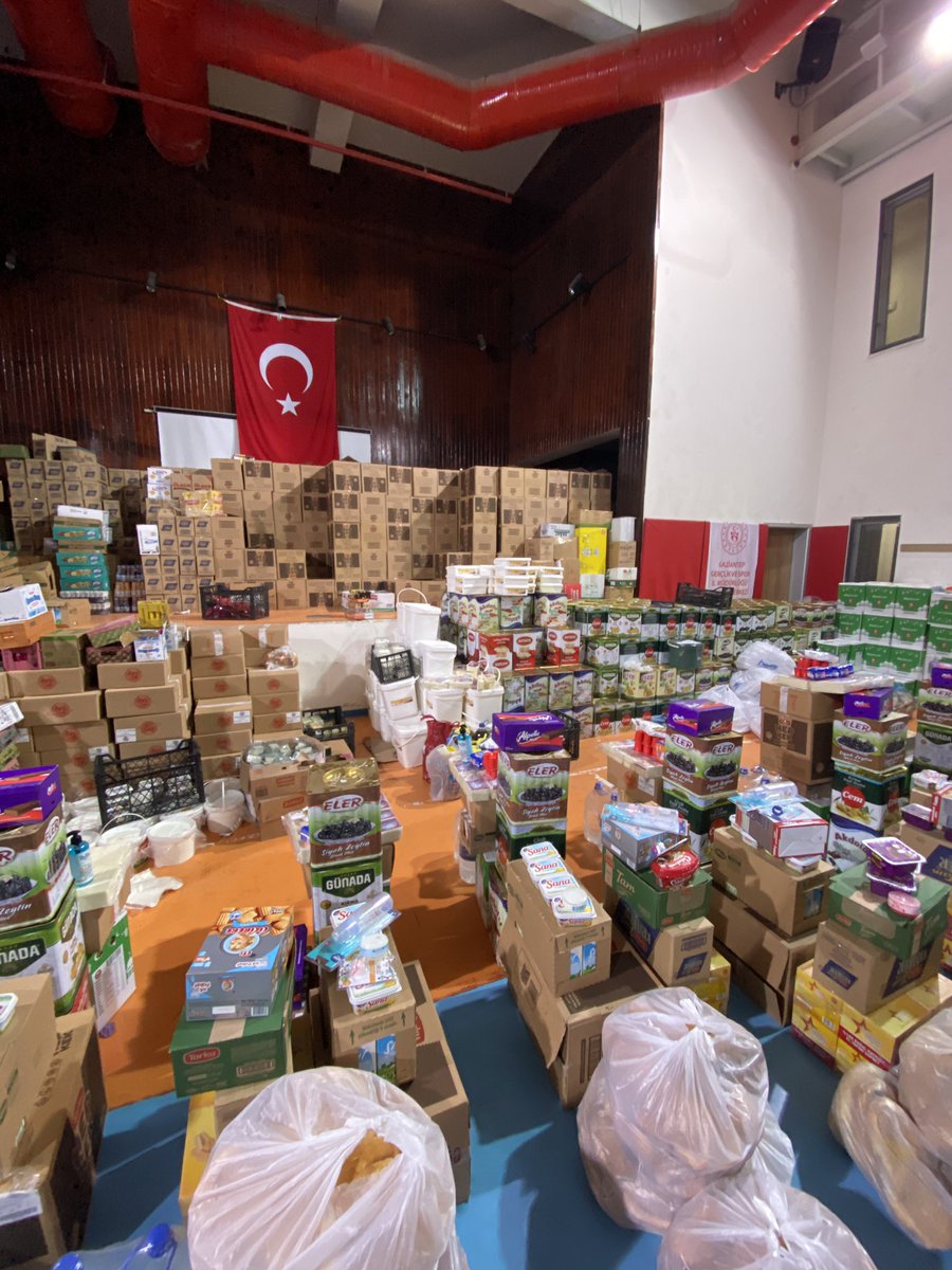 ajansfenercom's tweet image. Gaziantep / İslahiye bölgesinde gıdaya ihtiyacı olanlar iletişime geçebilir.

0530-280-00-00