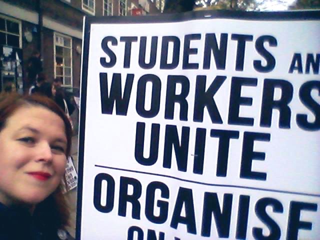 Sleep well &amp; good luck on the picket lines tomorrow <a href="/ucu/">UCU</a> crew - massive shout out to all the students joining the solidarity day &amp; all who are there with solidarity, hope &amp; snacks every time <a href="/ucu/">UCU</a> take action. 

Students &amp; workers, unite &amp; fight! 

#ucuRISING 

🪧📢✊🏾✊🏻♥️